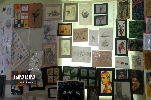 نمایشگاه هنرهای‌ دستی و دستاوردهای هنرجویان هنرستان بنت‌الهدی صدر شهرستان داراب