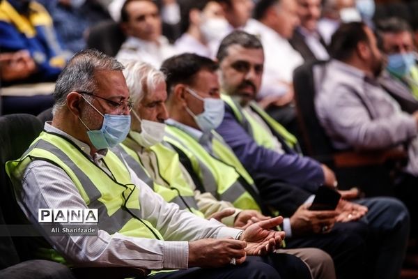مراسم تجلیل از کارگران شهرداری تهران