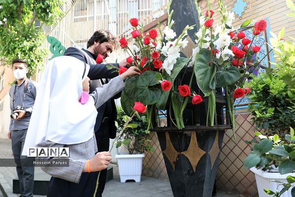 آیین گلباران محل شهادت استاد مرتضی مطهری