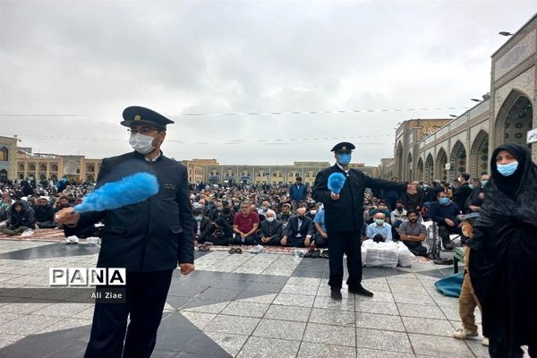 نماز عید فطر در حرم مطهر رضوی