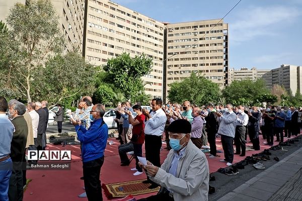 نماز عید سعید فطر در شهرک اکباتان