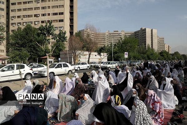 نماز عید سعید فطر در شهرک اکباتان