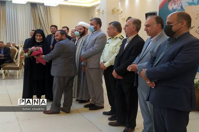 آیین تجلیل از منتخبین جلوههای ویژه معلمی آموزش و پرورش ملارد