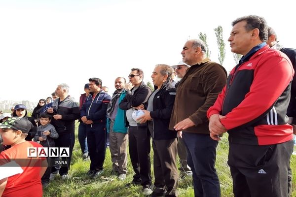 کوهپیمایی فرهنگیان بسیجی به‌مناسبت گرامیداشت هفته معلم در ارومیه