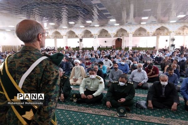 برگزاری نماز جمعه و تقدیر از مجاهدان عرصه تعلیم درهفته معلم