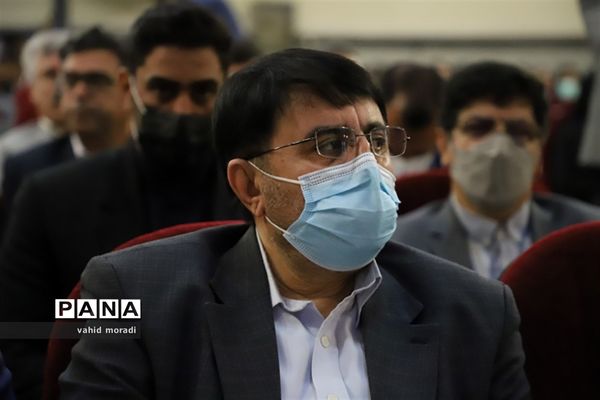 آیین گرامیداشت مقام شامخ معلم در کرمانشاه