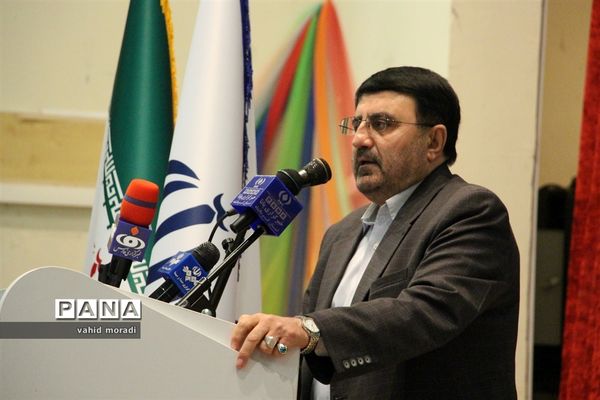 آیین گرامیداشت مقام شامخ معلم در کرمانشاه