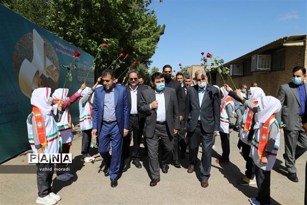 آیین گرامیداشت مقام شامخ معلم در کرمانشاه