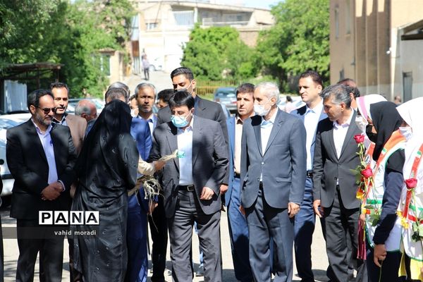 آیین گرامیداشت مقام شامخ معلم در کرمانشاه