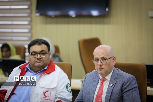 نشست خبری مشترک رئیس ifrc، رئیس جمعیت هلال احمر و مدیرکل ICRC