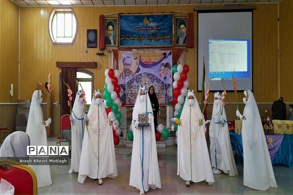 برگزاری مراسم سپاس مربی و تجلیل از کارکنان مدارس ابتدایی شهرستان کازرون