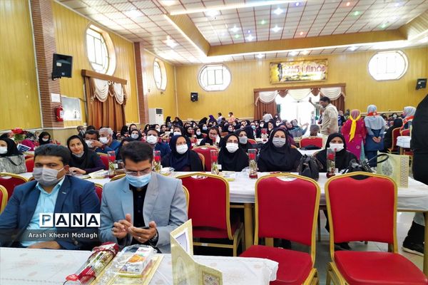 برگزاری مراسم سپاس مربی و تجلیل از کارکنان مدارس ابتدایی شهرستان کازرون