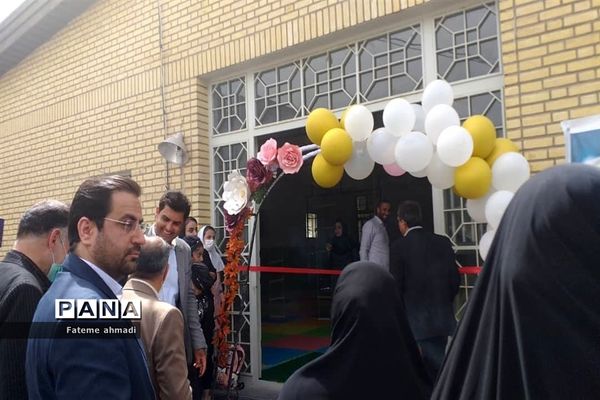 بازارچه موقت دست‌سازه‌های اولیای کارآفرین در پاکدشت
