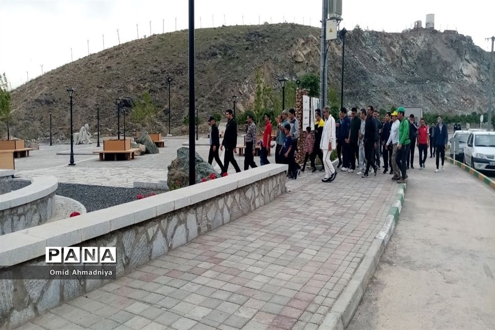 همایش پیاده‌روی همکاران تربیت‌بدنی نواحی هفت‌گانه مشهد و تبادکان