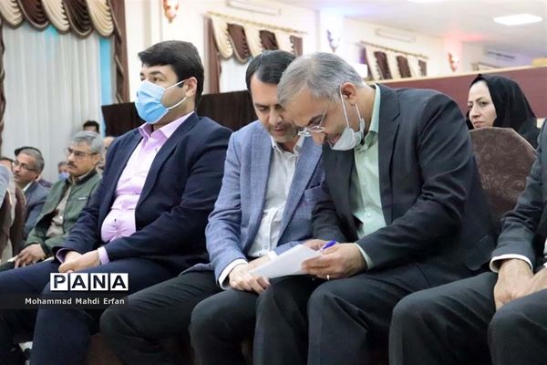 نشست صمیمی مسئولان با فرهنگیان شهرستان  آباده