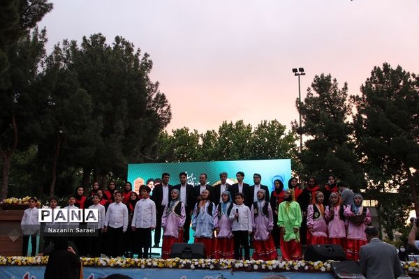 مراسم تکریم معلمان سرآمد آموزش و پرورش شهرستان‌های استان تهران