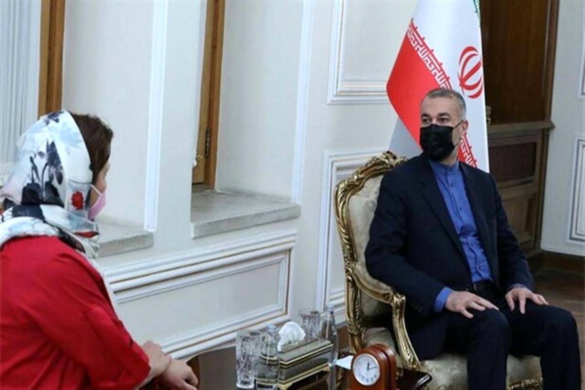 تاکید وزیر خارجه ایران و معاون وزیر اسلواک بر تقویت روابط دو کشور