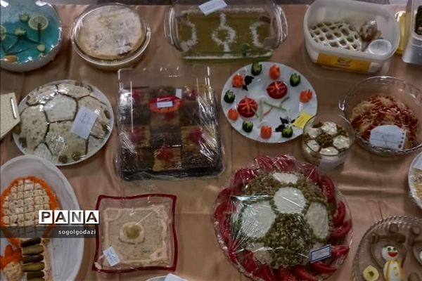 جشنواره غذاهای ورزشی دبیرستان آرمیتا مصلی‌نژاد ناحیه‌ دو شهرری