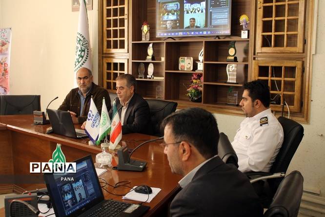 دومین مسابقه ملی مناظره دانشآموزی آذربایجان غربی