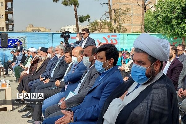 نهضت ملی طراحی و ایجاد ۲۱۰۰ فضای ورزشی درون مدرسه‌ای در بهارستان‌ دو