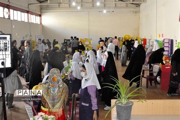 افتتاح نمایشگاه جشنواره‌های جابربن حیان و بوم در ناحیه دو ساری