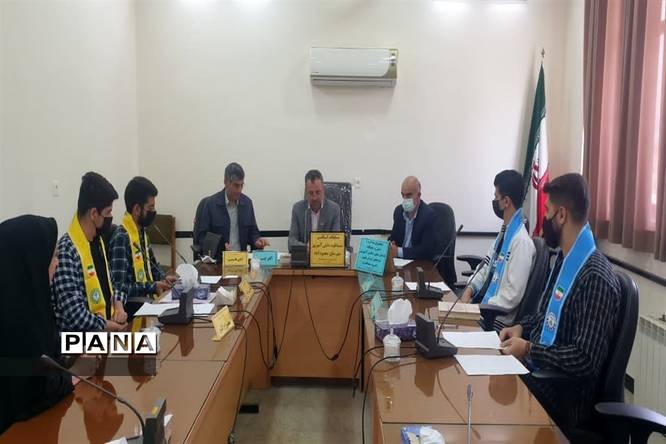 دوره چهارم مناظره دانشآموزی در استان مازندران
