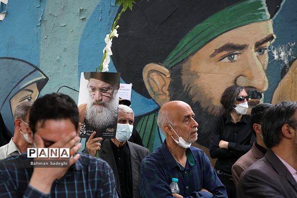 مراسم تشییع پیکر مرحوم  آیت الله فاطمی‌نیا در دانشگاه تهران