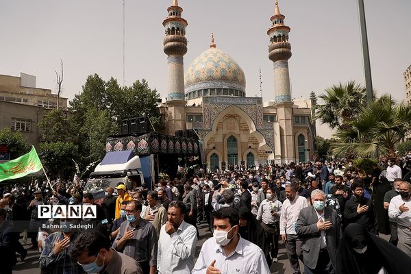 مراسم تشییع پیکر مرحوم  آیت الله فاطمی‌نیا در دانشگاه تهران