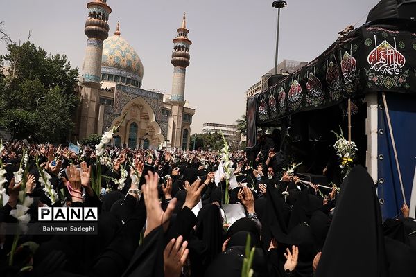 مراسم تشییع پیکر مرحوم  آیت الله فاطمی‌نیا در دانشگاه تهران