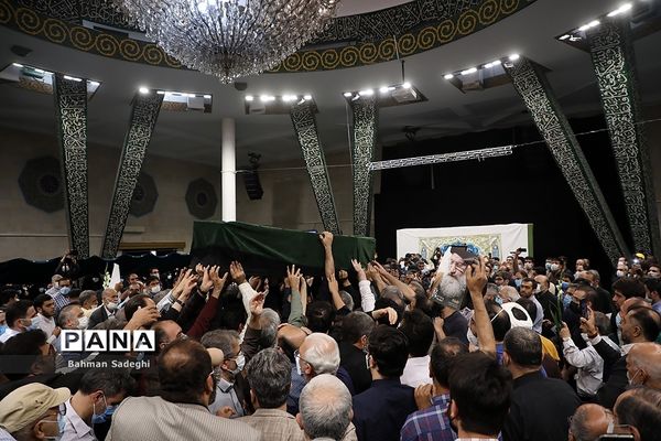 مراسم تشییع پیکر مرحوم  آیت الله فاطمی‌نیا در دانشگاه تهران