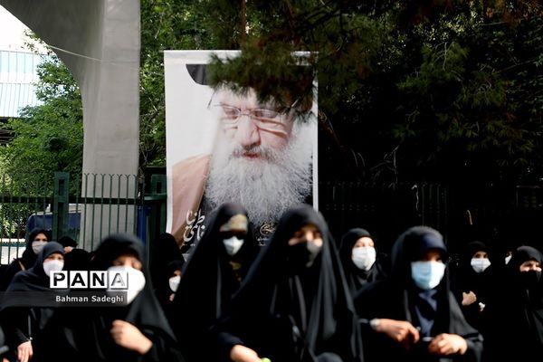 مراسم تشییع پیکر مرحوم  آیت الله فاطمی‌نیا در دانشگاه تهران