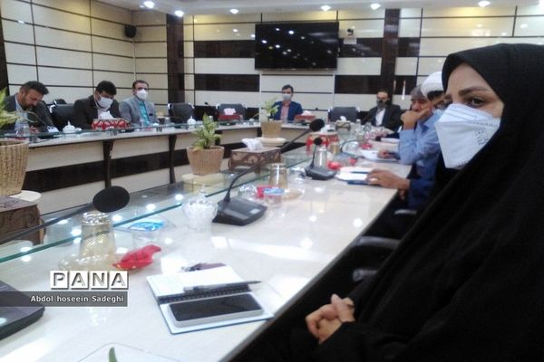جلسه ستاد برنامه‌ریزی فعالیت‌های تابستانی دانش‌آموزان استان بوشهر