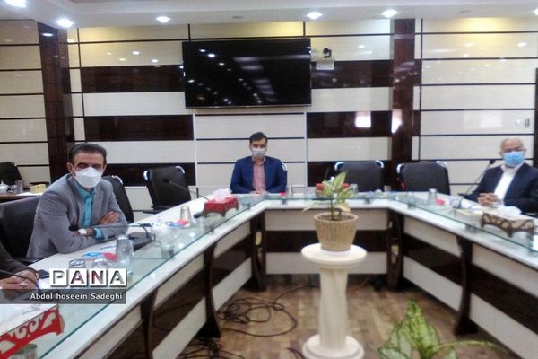 جلسه ستاد برنامه‌ریزی فعالیت‌های تابستانی دانش‌آموزان استان بوشهر