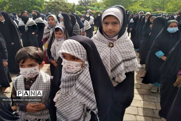 همنوایی سرود سلام فرمانده در تربت جام