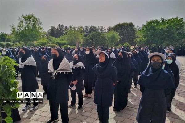همنوایی سرود سلام فرمانده در تربت جام