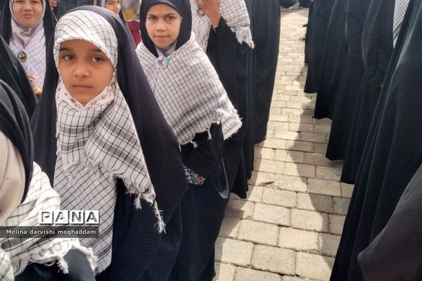 همنوایی سرود سلام فرمانده در تربت جام