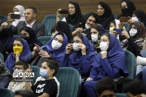 اختتامیه چهارمین جشنواره پروژه‌های دانش‌آموزی فرهیختگان جوان