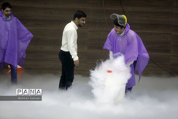 اختتامیه چهارمین جشنواره پروژه‌های دانش‌آموزی فرهیختگان جوان
