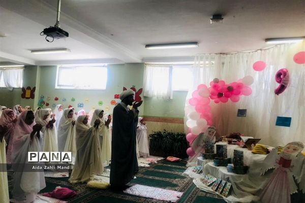 مراسم جشن تکلیف دانش‌آموزان دختر مدرسه توفیق