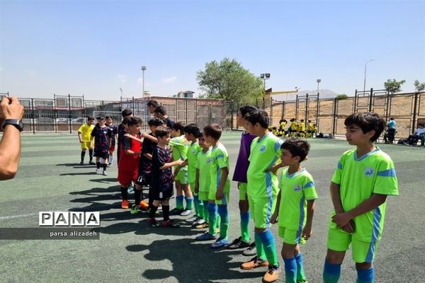 برگزاری مسابقات ۶ جانبه فوتبال به‌مناسبت آزادی خرمشهر در تهران