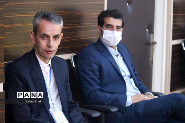 اولین روز گردهمایی روسای ادارات اطلاع‌رسانی و روابط عمومی آموزش و پرورش استان‌های سراسر کشور در تبریز