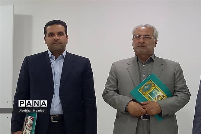 آیین تکریم و معارفه مدیر آموزش و پرورش خلیلآباد