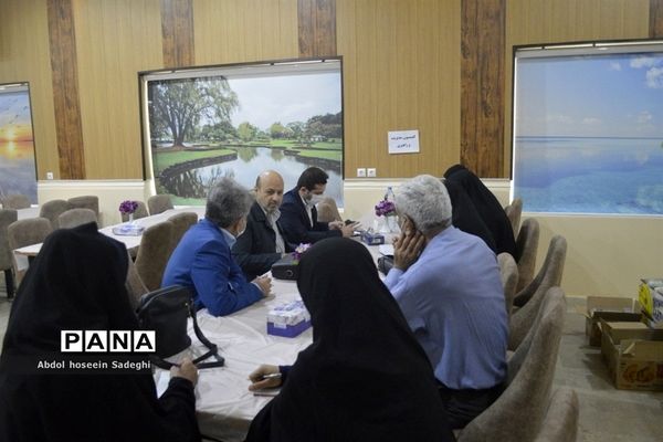 جلسه مجمع معلمان انقلابی استان بوشهر