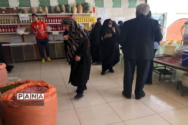 برگزاری مراسم گلاب گیری در کاشان