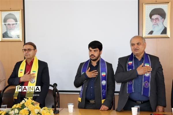 حضور رئیس سازمان دانش‌آموزی فارس در جمع مربیان و دانش‌آموزان پیشتاز شهرستان بوانات