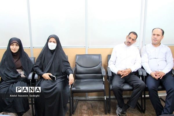نشست معاون پرورشی و فرهنگی آموزش و پرورش استان بوشهر با کارکنان سازمان دانش‌آموزی
