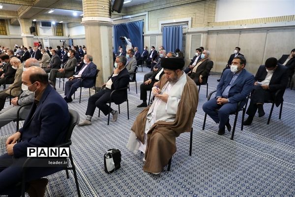 دیدار رئیس و نمایندگان مجلس شورای اسلامی با رهبر انقلاب