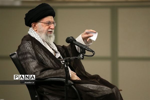 دیدار رئیس و نمایندگان مجلس شورای اسلامی با رهبر انقلاب