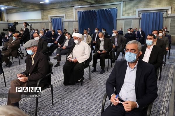 دیدار رئیس و نمایندگان مجلس شورای اسلامی با رهبر انقلاب