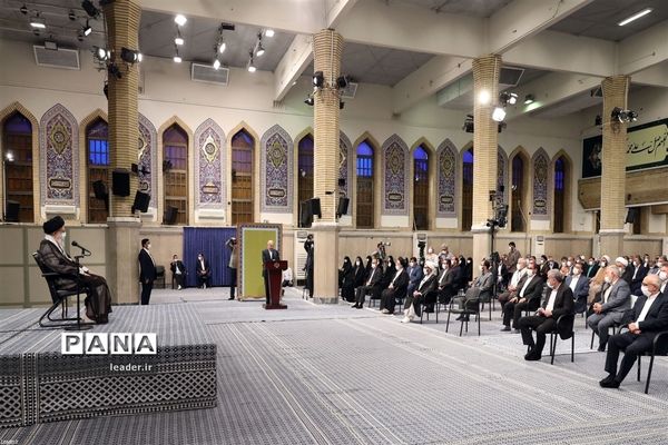 دیدار رئیس و نمایندگان مجلس شورای اسلامی با رهبر انقلاب